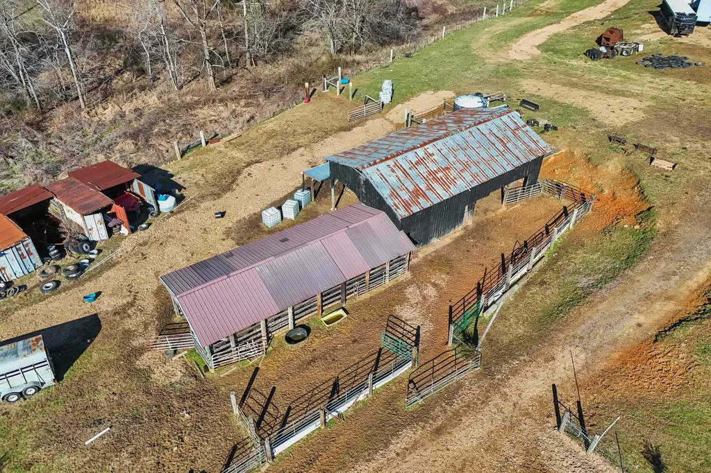 7562 Crow Cut Road Fairview TN 37062
