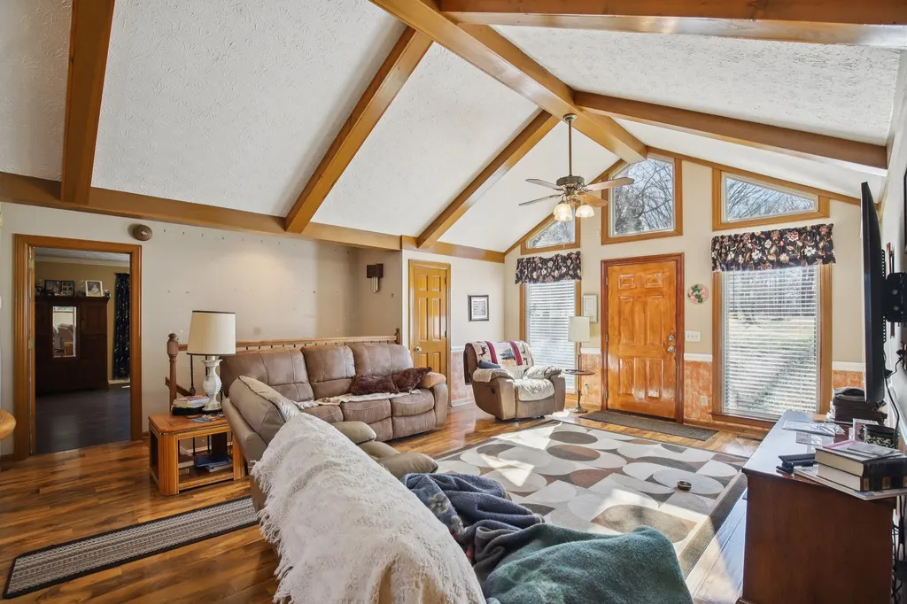 7562 Crow Cut Road Fairview TN 37062
