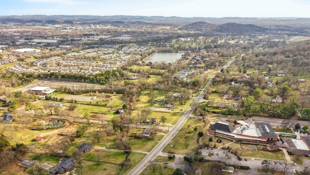 540 Franklin Road Franklin TN 37069