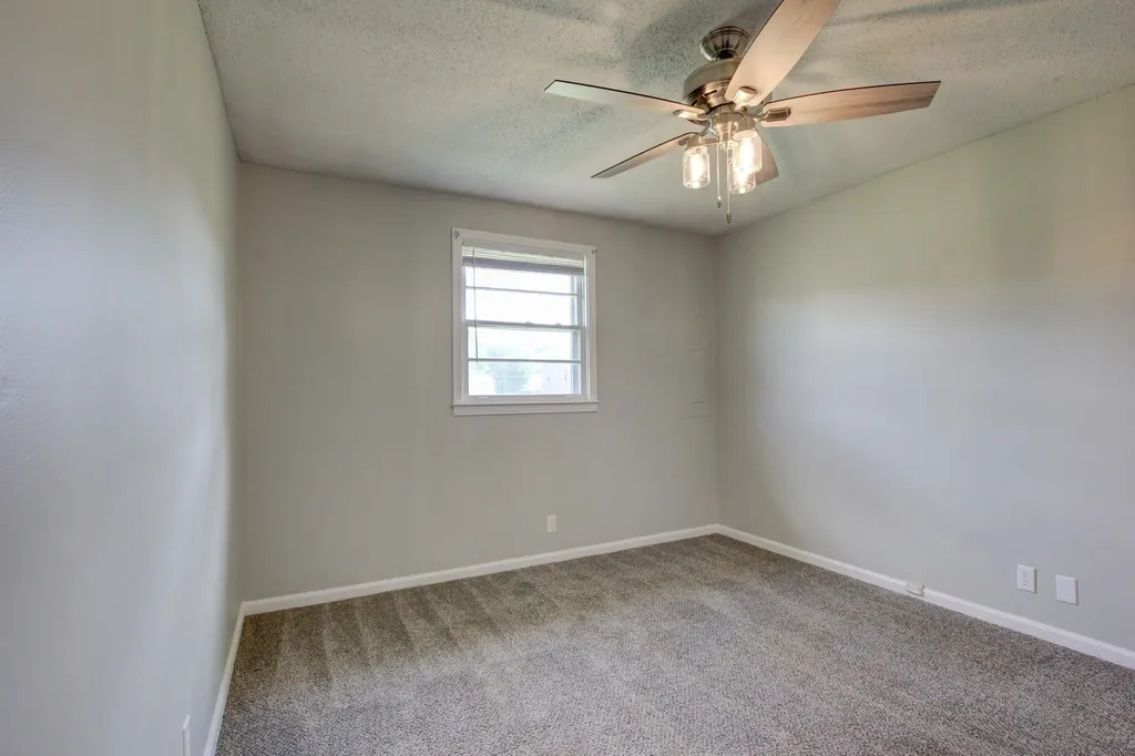 120 Tandy Drive Clarksville TN 37042