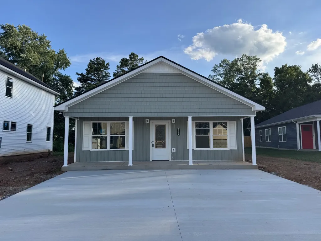 2627 Scott Drive Clarksville TN 37042