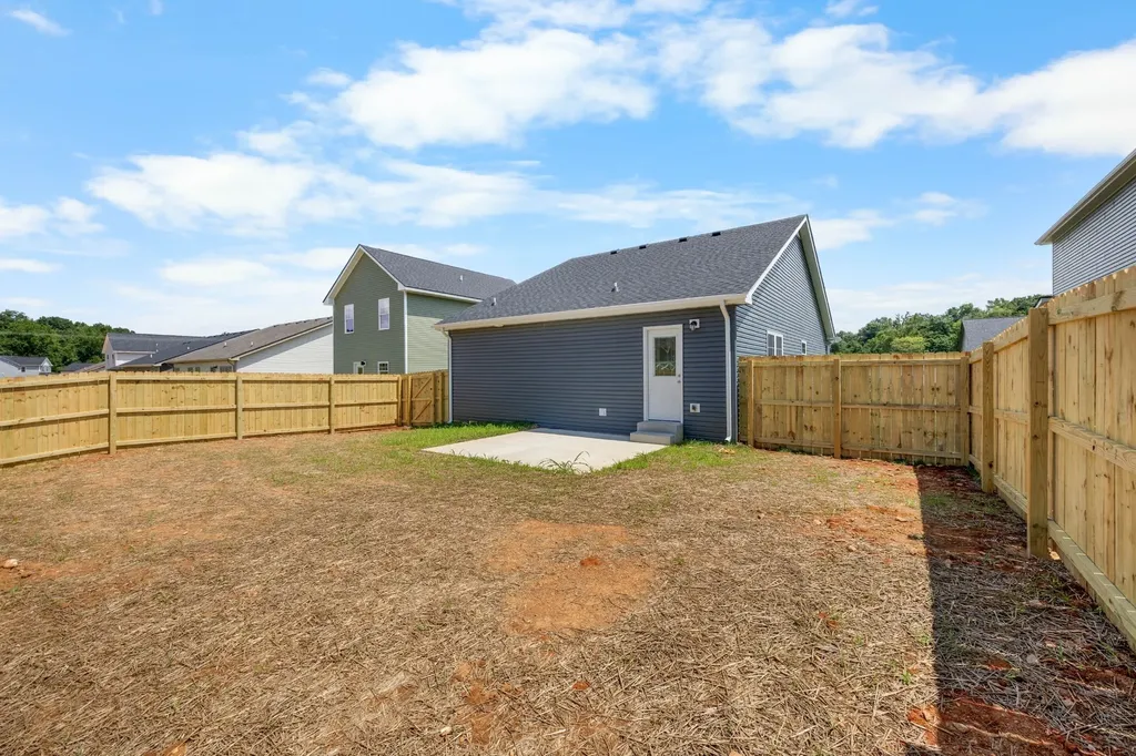 2627 Scott Drive Clarksville TN 37042