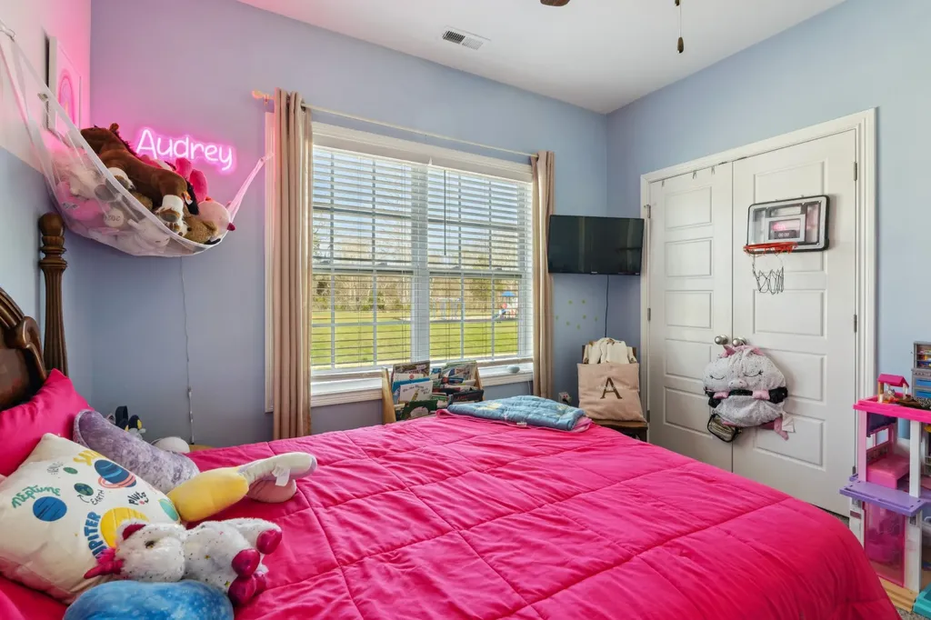 1568 Ellie Piper Circle Clarksville TN 37043