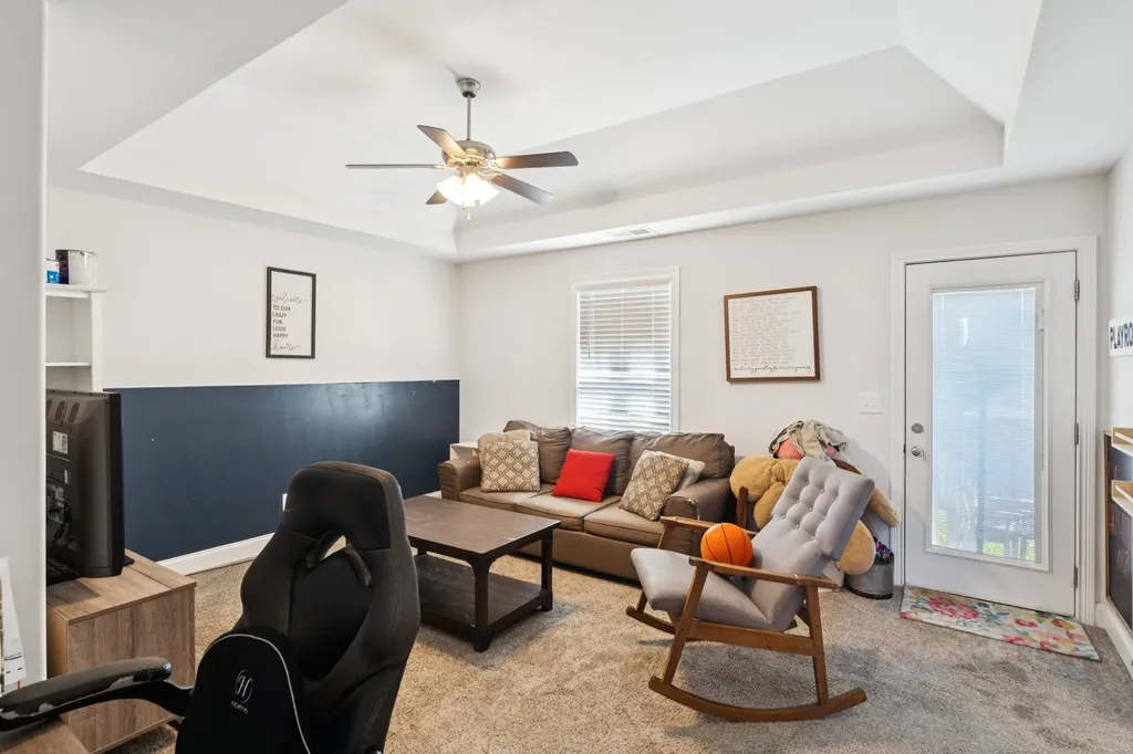 1568 Ellie Piper Circle Clarksville TN 37043