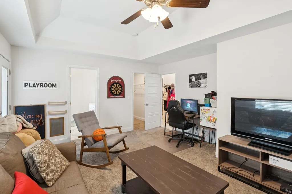 1568 Ellie Piper Circle Clarksville TN 37043