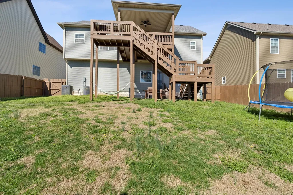 1568 Ellie Piper Circle Clarksville TN 37043
