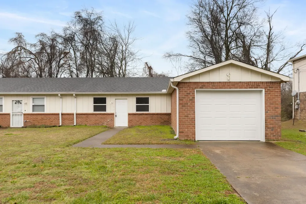 1446 E Cedar Lane Madison TN 37115