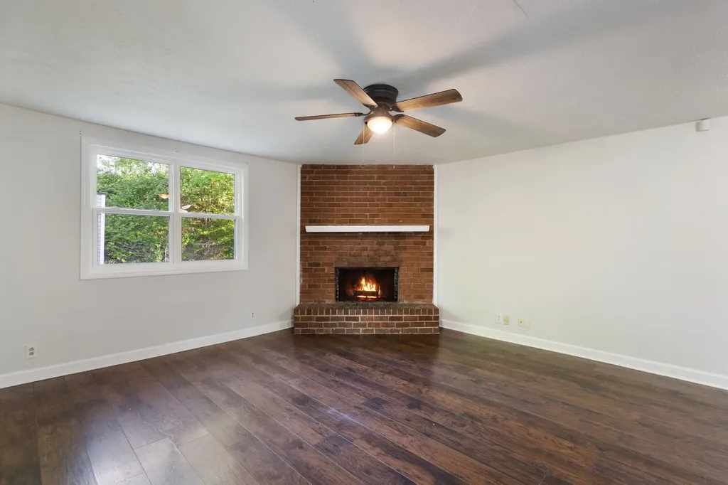 1446 E Cedar Lane Madison TN 37115