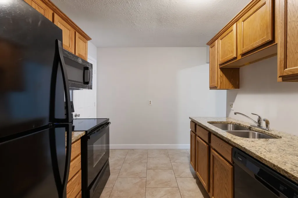 1446 E Cedar Lane Madison TN 37115