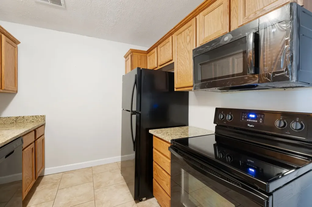 1446 E Cedar Lane Madison TN 37115