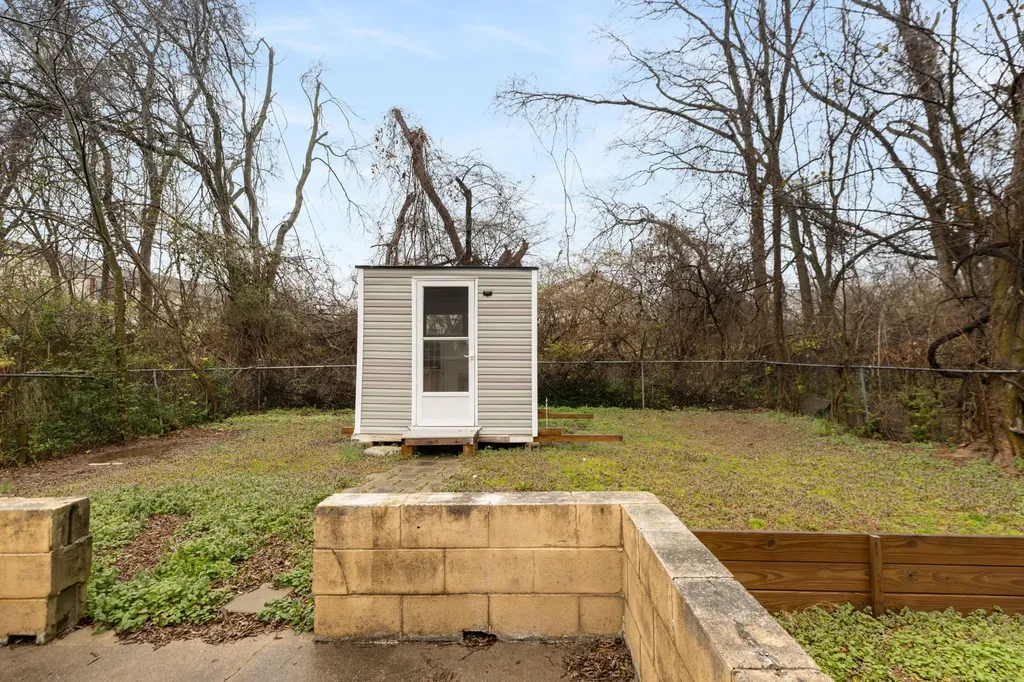 1446 E Cedar Lane Madison TN 37115