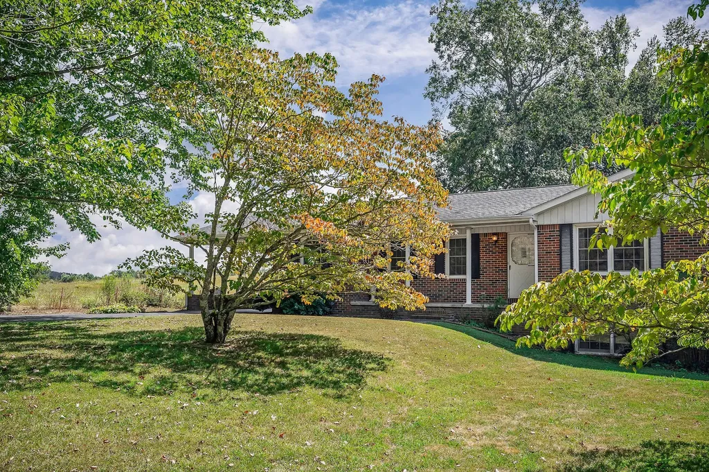 5036 Pendergrass Road Byrdstown TN 38549