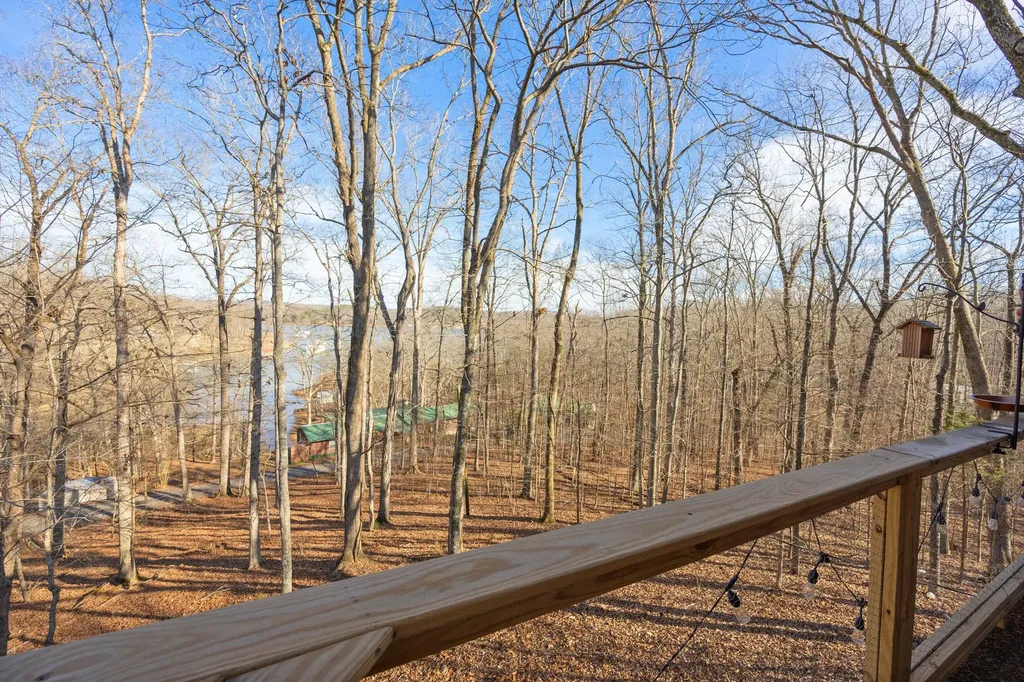 240 Birdsong Lane Parsons TN 38363