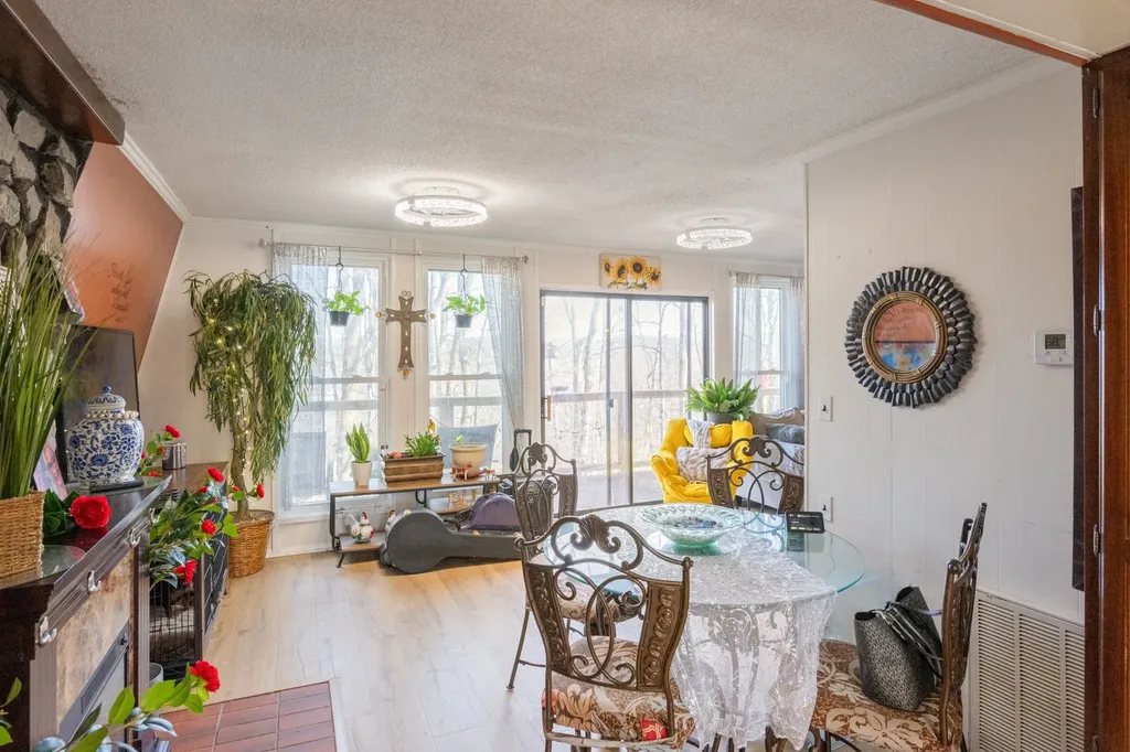 240 Birdsong Lane Parsons TN 38363