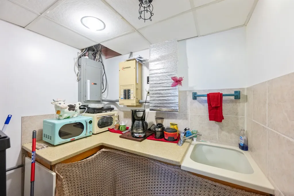 240 Birdsong Lane Parsons TN 38363