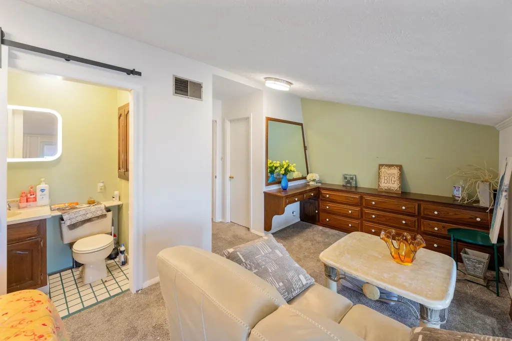 240 Birdsong Lane Parsons TN 38363