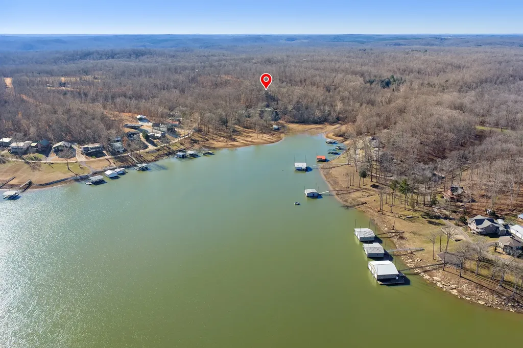 240 Birdsong Lane Parsons TN 38363