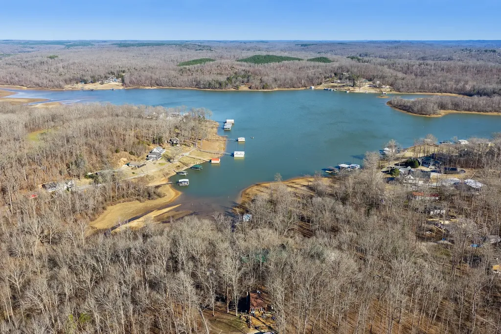 240 Birdsong Lane Parsons TN 38363