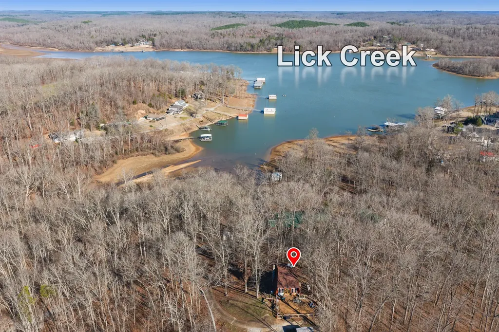 240 Birdsong Lane Parsons TN 38363