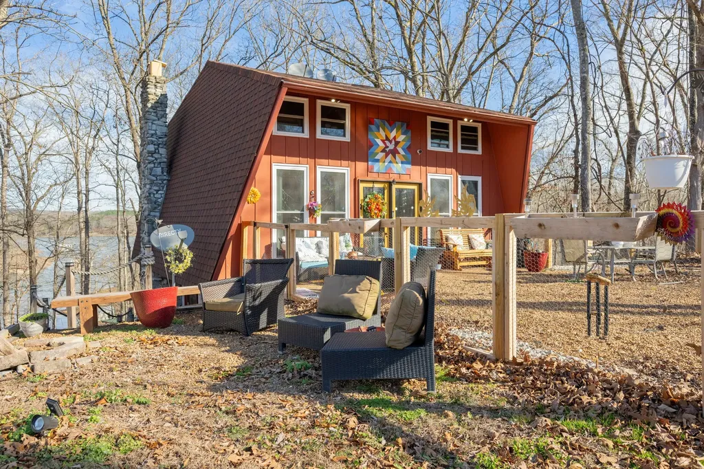 240 Birdsong Lane Parsons TN 38363