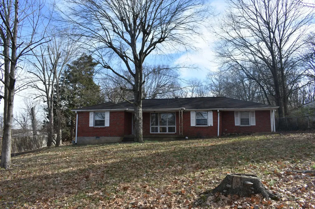 141 Hillcrest Drive Madison TN 37115