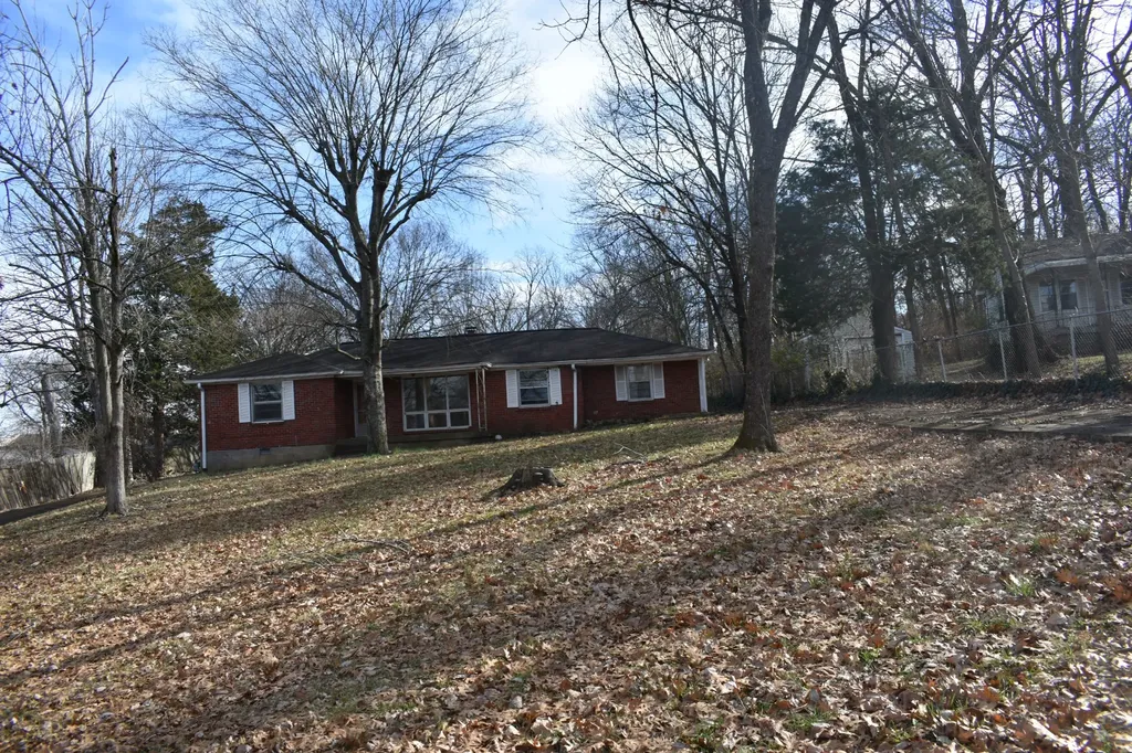 141 Hillcrest Drive Madison TN 37115
