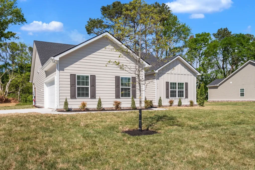 112 Centennial Lane Columbia TN 38401