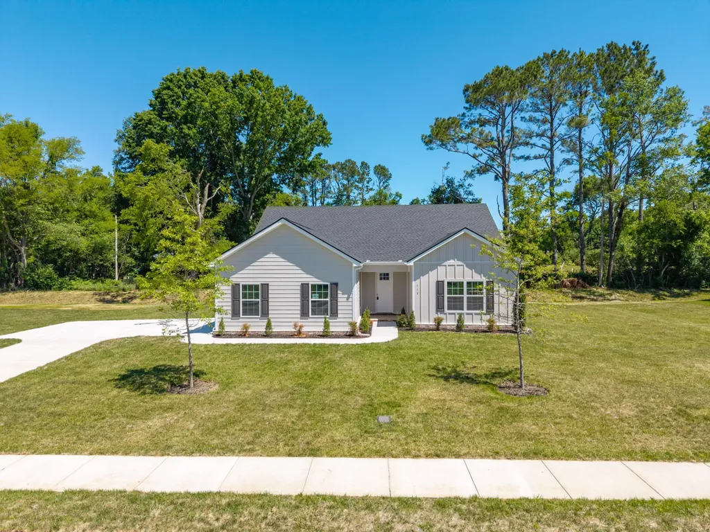 112 Centennial Lane Columbia TN 38401