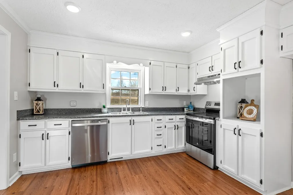 731 Maynard Lane Columbia TN 38401