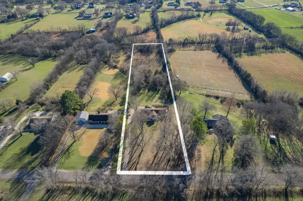 731 Maynard Lane Columbia TN 38401