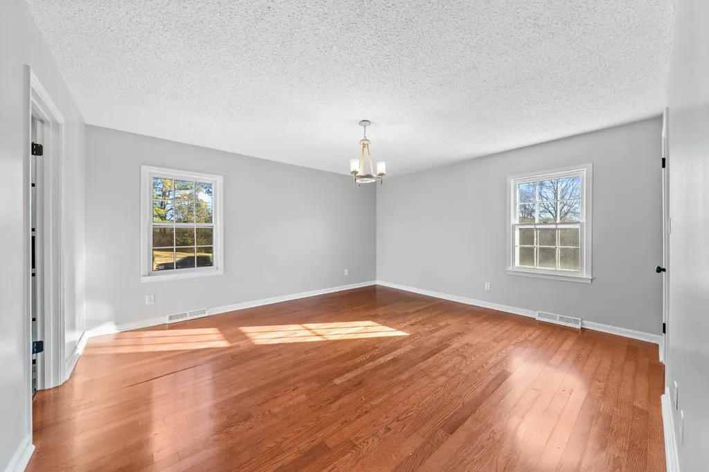 731 Maynard Lane Columbia TN 38401