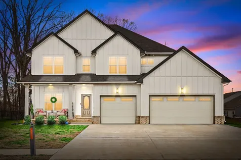 942 Alton Drive Clarksville TN 37043
