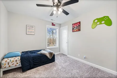 942 Alton Drive Clarksville TN 37043