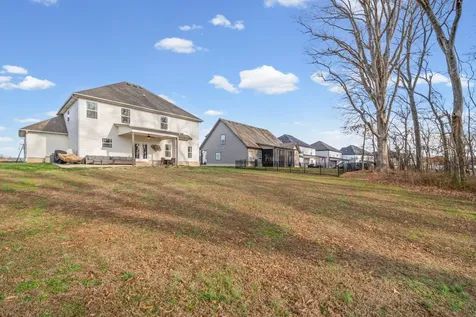 942 Alton Drive Clarksville TN 37043