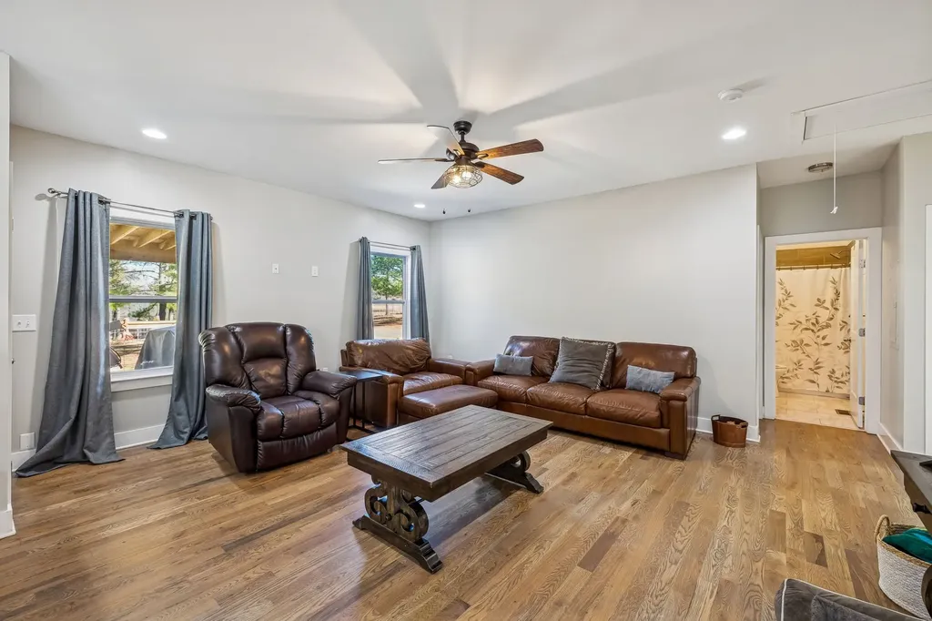 9681 Bud Qurriel Road Bon Aqua TN 37025