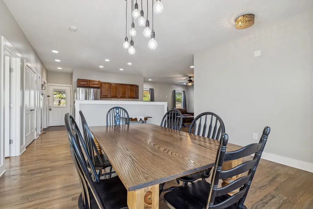 9681 Bud Qurriel Road Bon Aqua TN 37025
