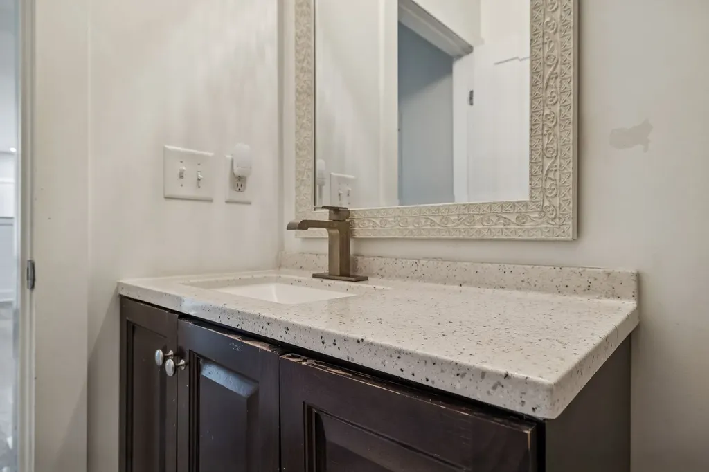 9681 Bud Qurriel Road Bon Aqua TN 37025