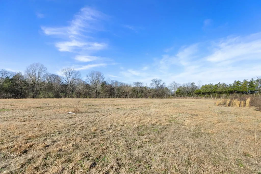 2265 Holly Grove Road Lewisburg TN 37091