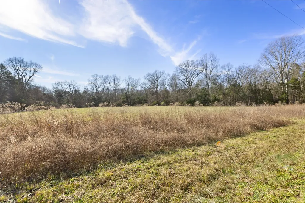 2265 Holly Grove Road Lewisburg TN 37091