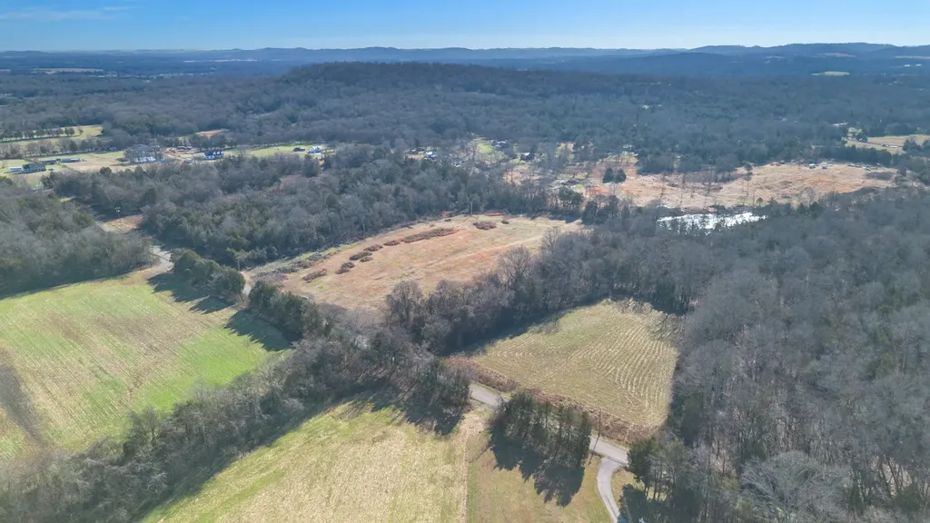 2265 Holly Grove Road Lewisburg TN 37091