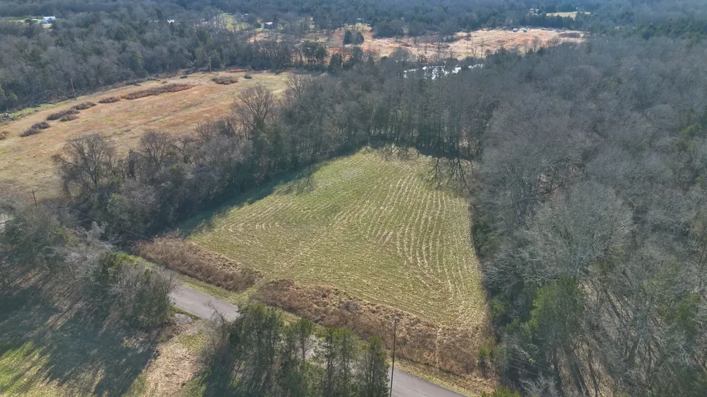 2265 Holly Grove Road Lewisburg TN 37091