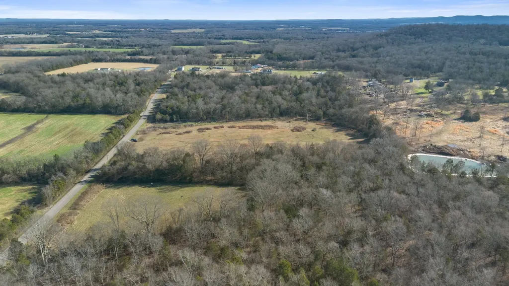 2265 Holly Grove Road Lewisburg TN 37091