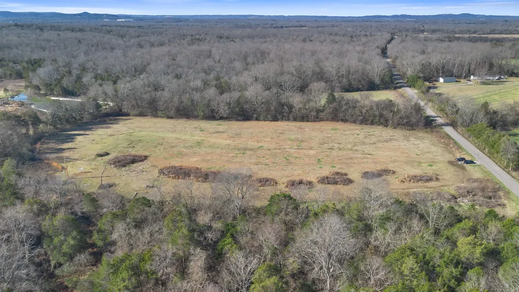 2265 Holly Grove Road Lewisburg TN 37091