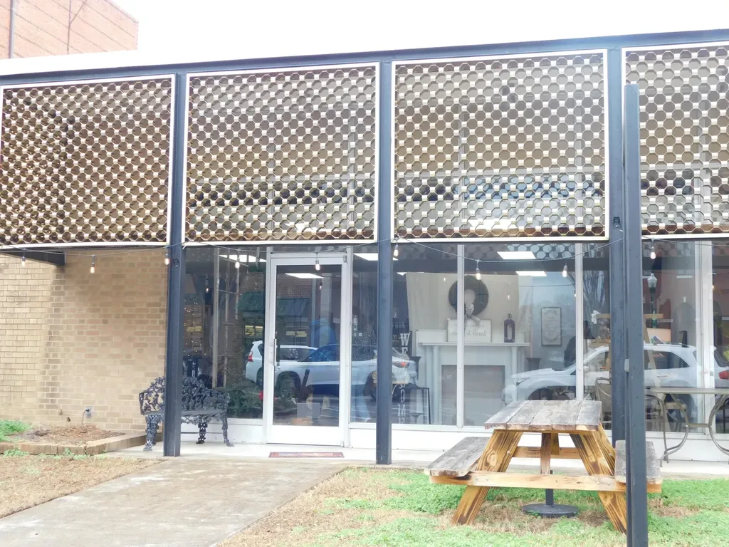 134 E Main Street Gallatin TN 37066