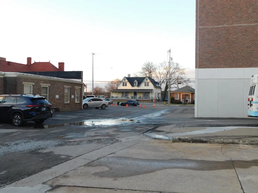 134 E Main Street Gallatin TN 37066