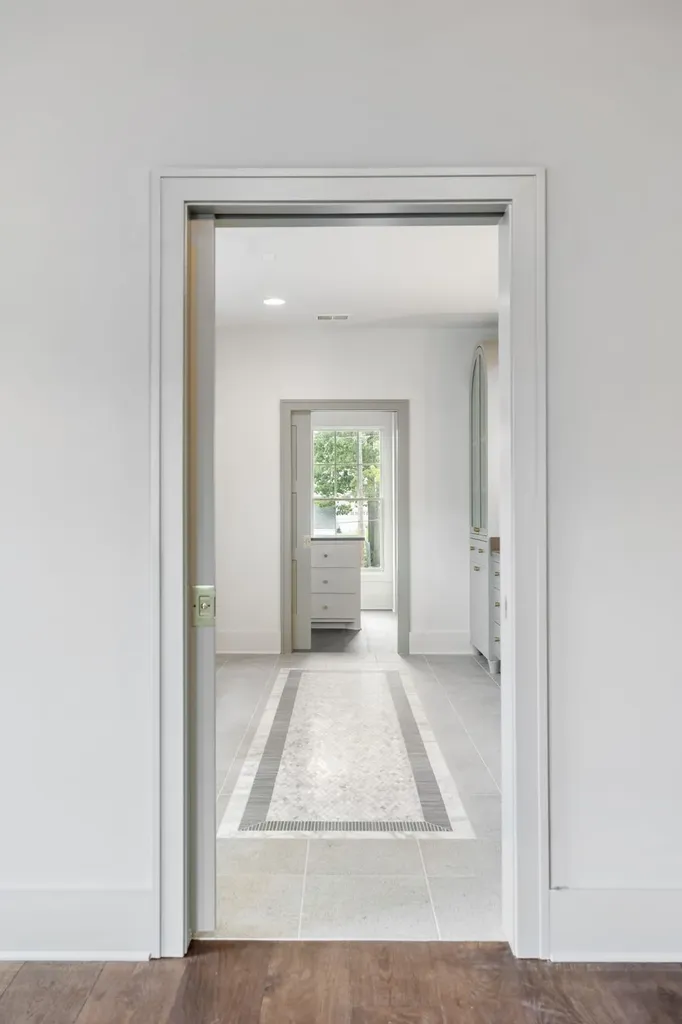 214 38th Ave, N Nashville TN 37209