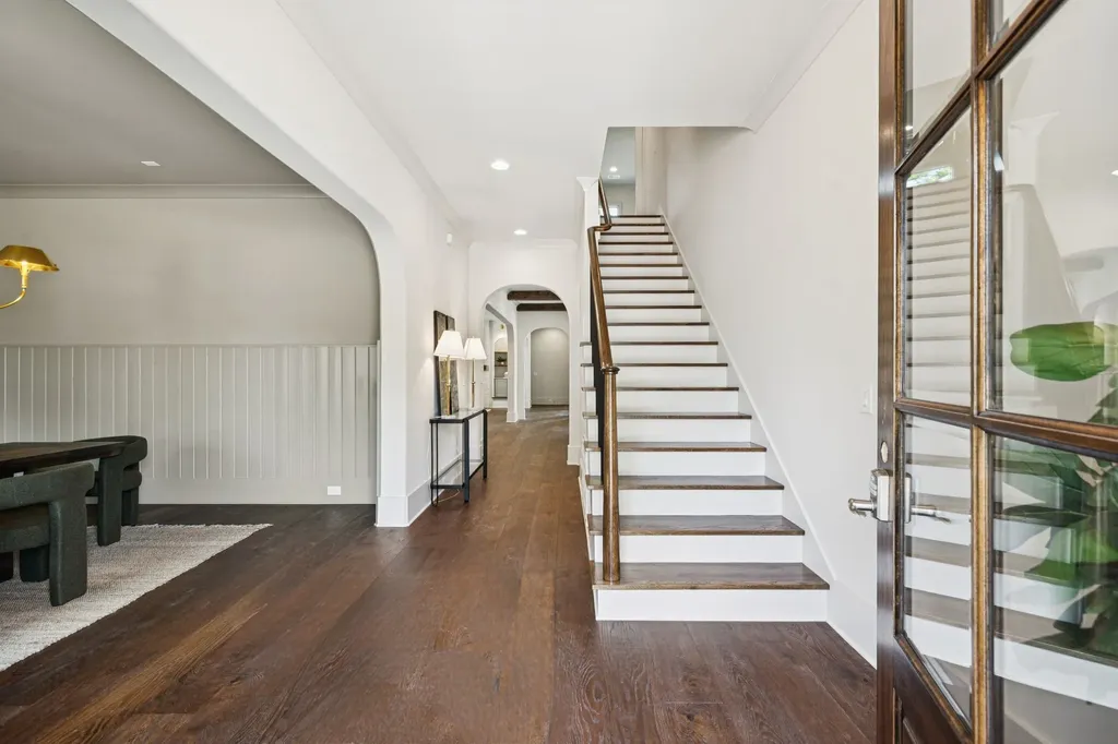 214 38th Ave, N Nashville TN 37209