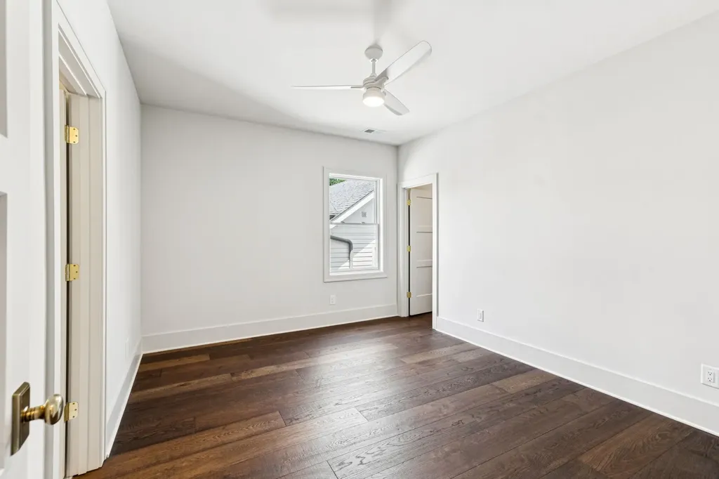 214 38th Ave, N Nashville TN 37209