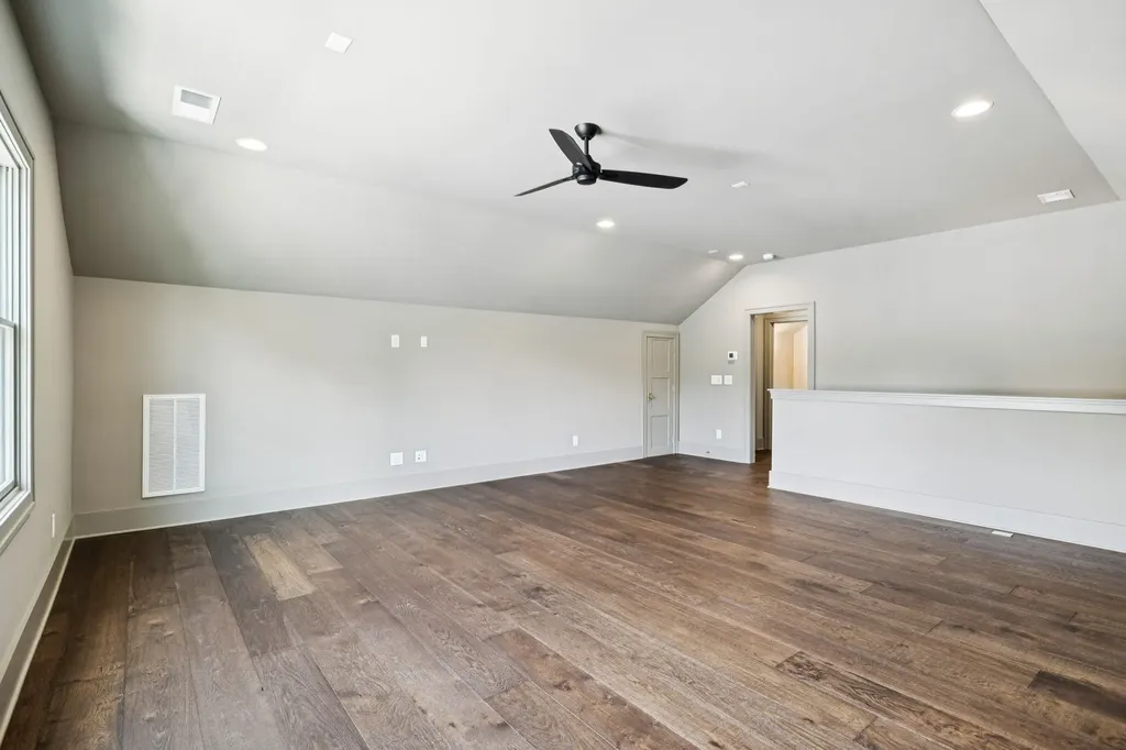 214 38th Ave, N Nashville TN 37209