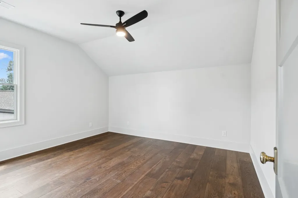 214 38th Ave, N Nashville TN 37209